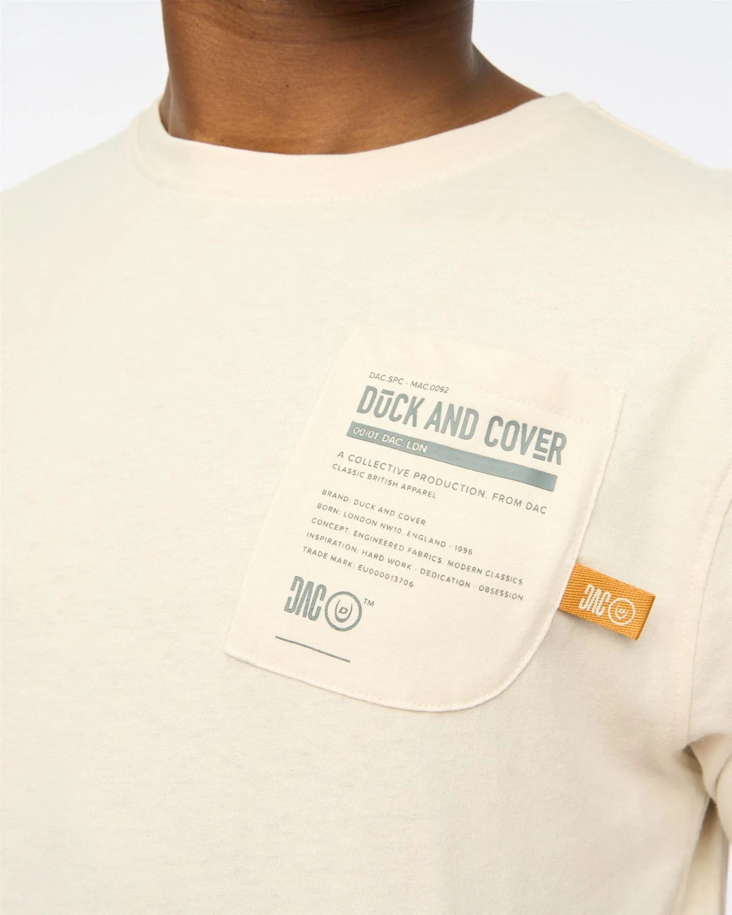 Adamsberg T-Shirt Off White - Image 6